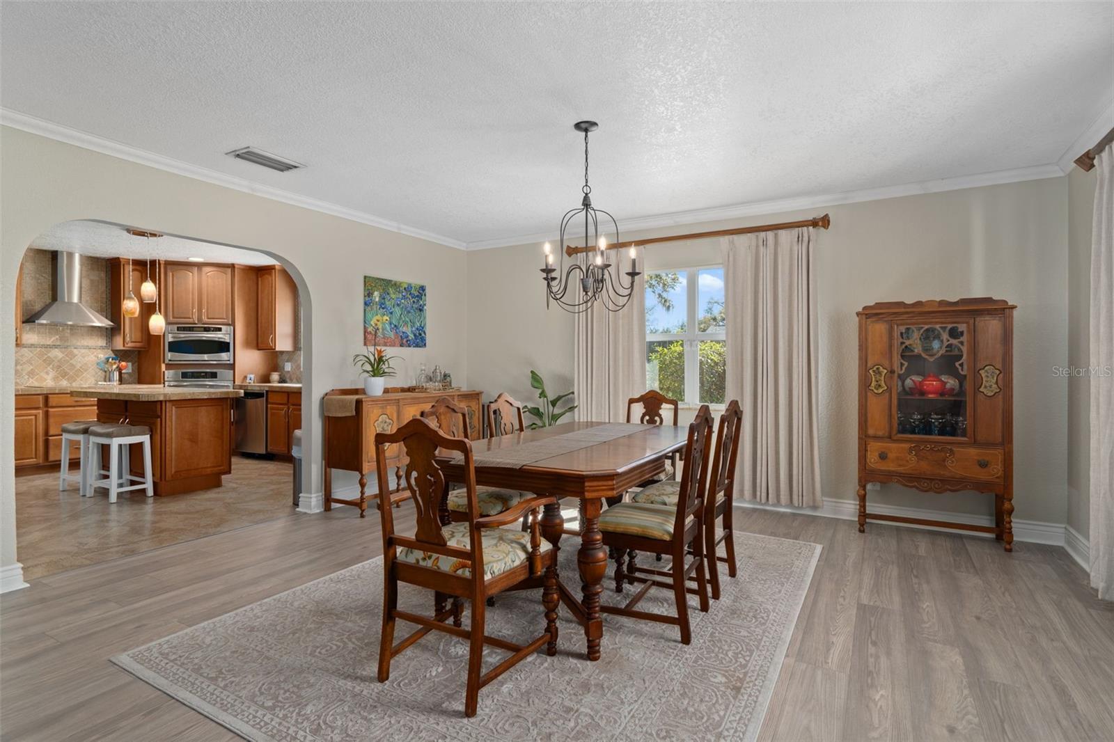 Image 4 of 71 For 502 3rd Avenue Se