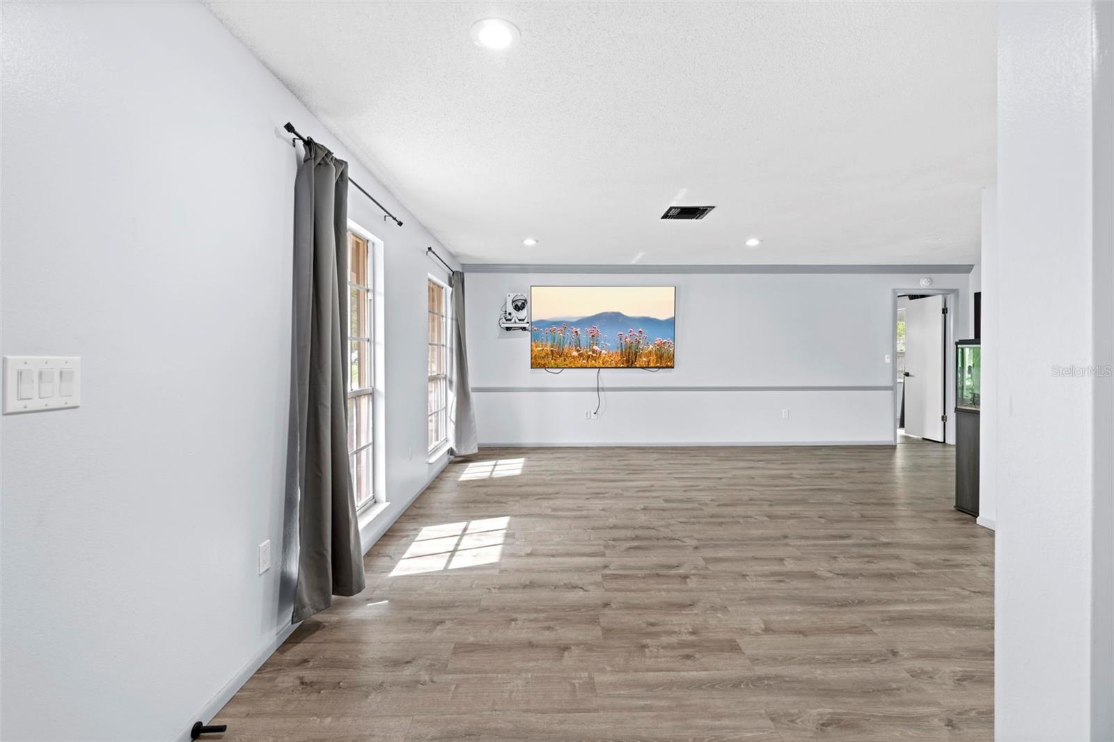 Image 15 of 51 For 3305 Abeline Road