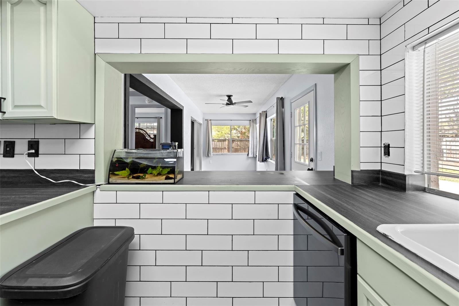 Image 28 of 51 For 3305 Abeline Road