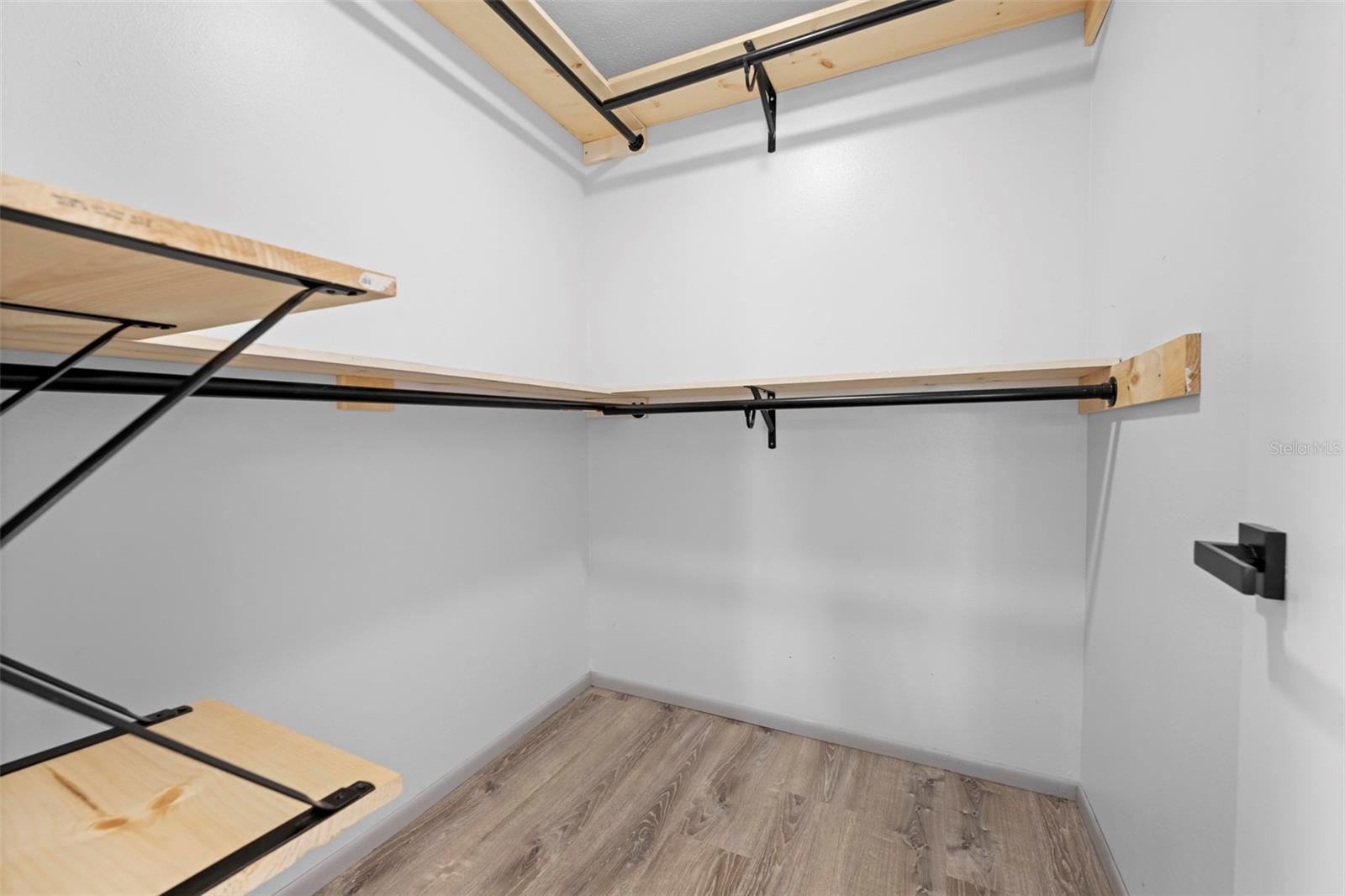 Image 36 of 51 For 3305 Abeline Road