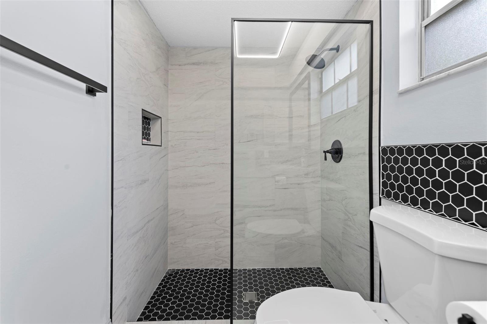 Image 37 of 51 For 3305 Abeline Road