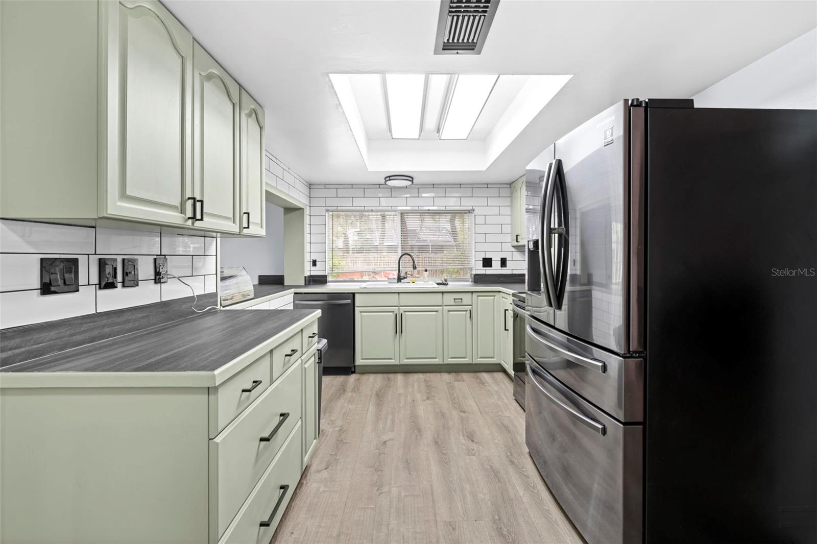 Image 4 of 51 For 3305 Abeline Road