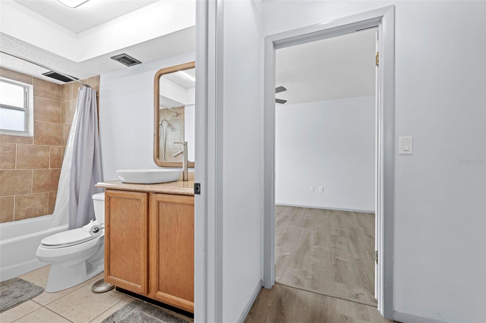 Image 42 of 51 For 3305 Abeline Road