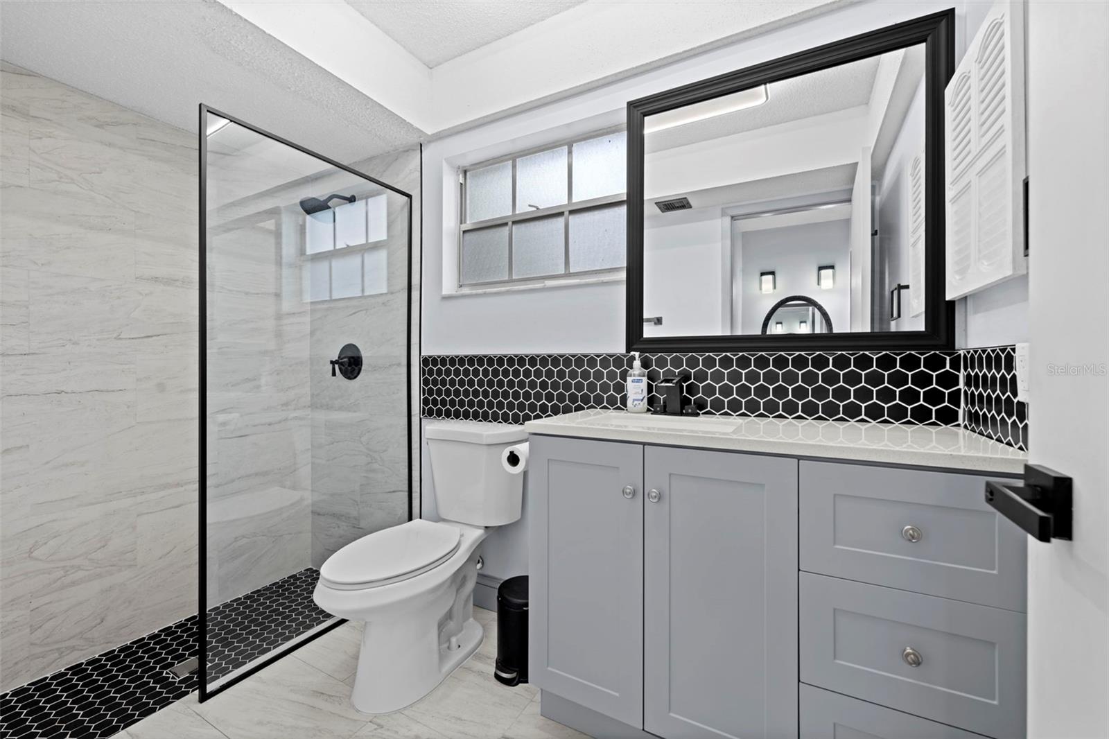 Image 7 of 51 For 3305 Abeline Road