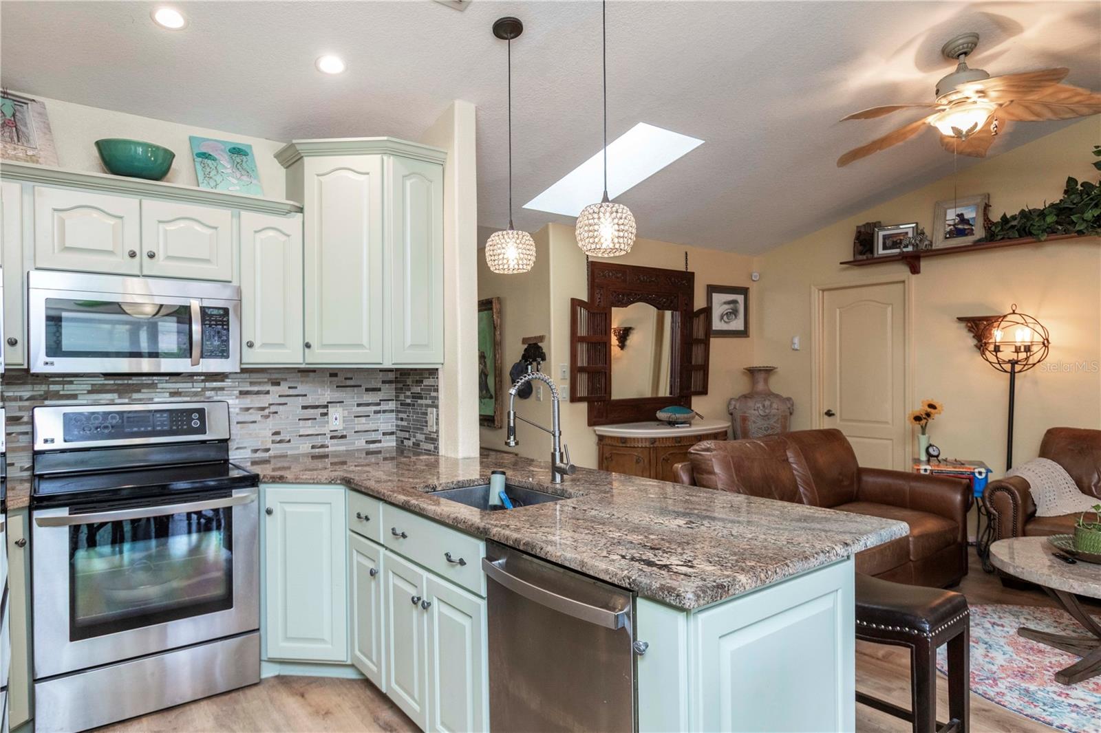 Image 14 of 59 For 5641 Mossberg Drive