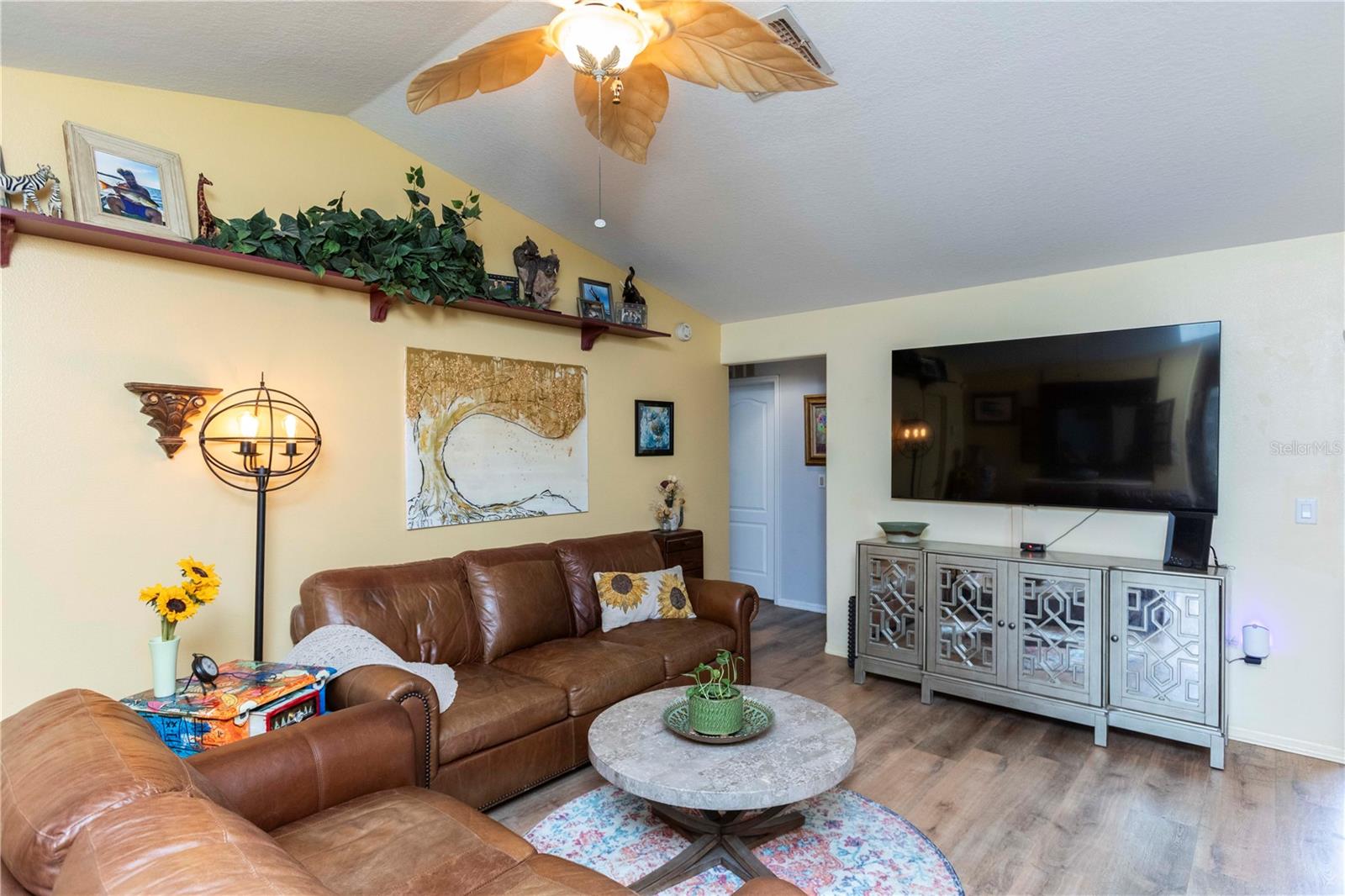 Image 7 of 59 For 5641 Mossberg Drive