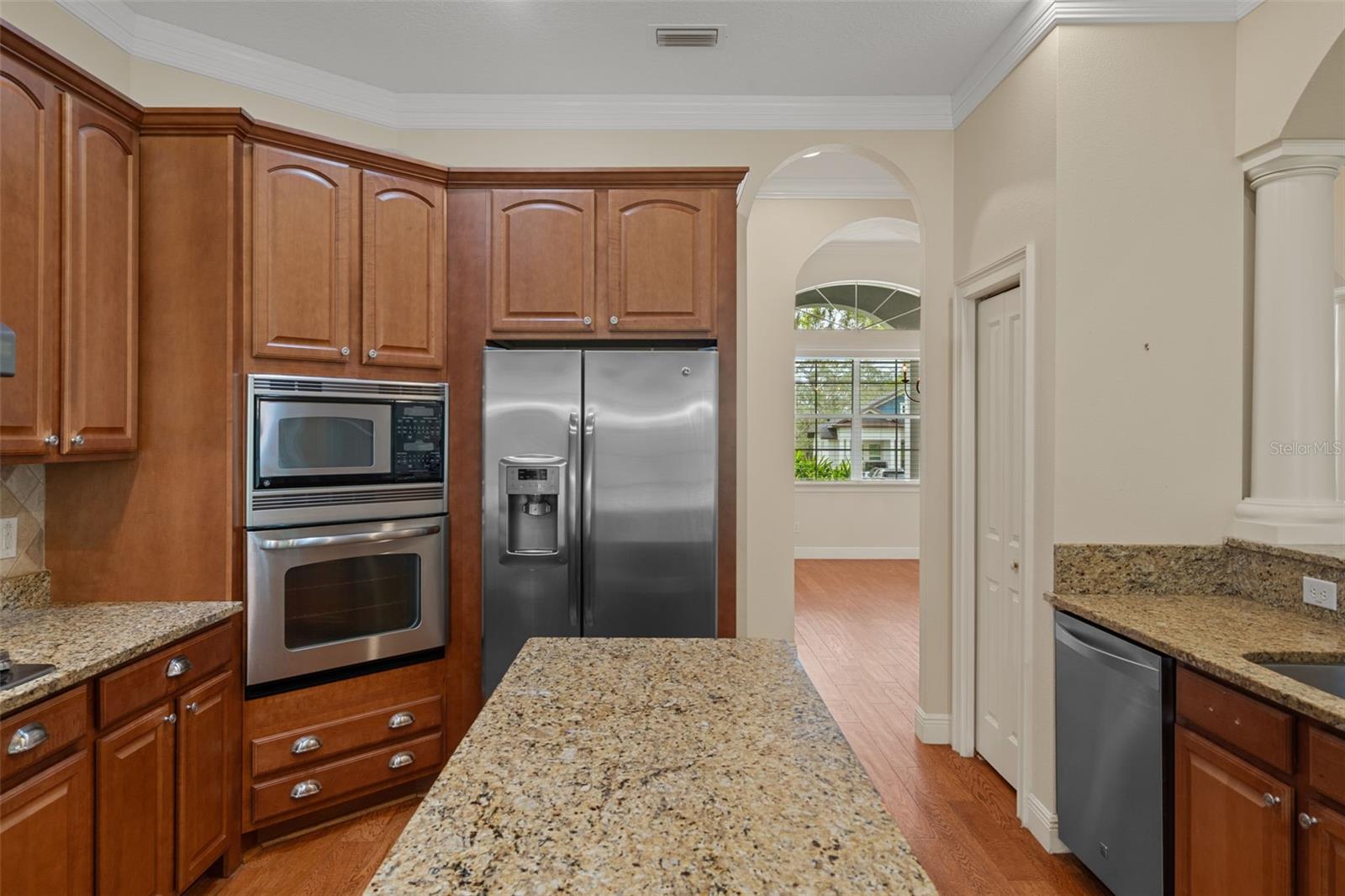 Image 33 of 90 For 6096 Dusk Rose Lane