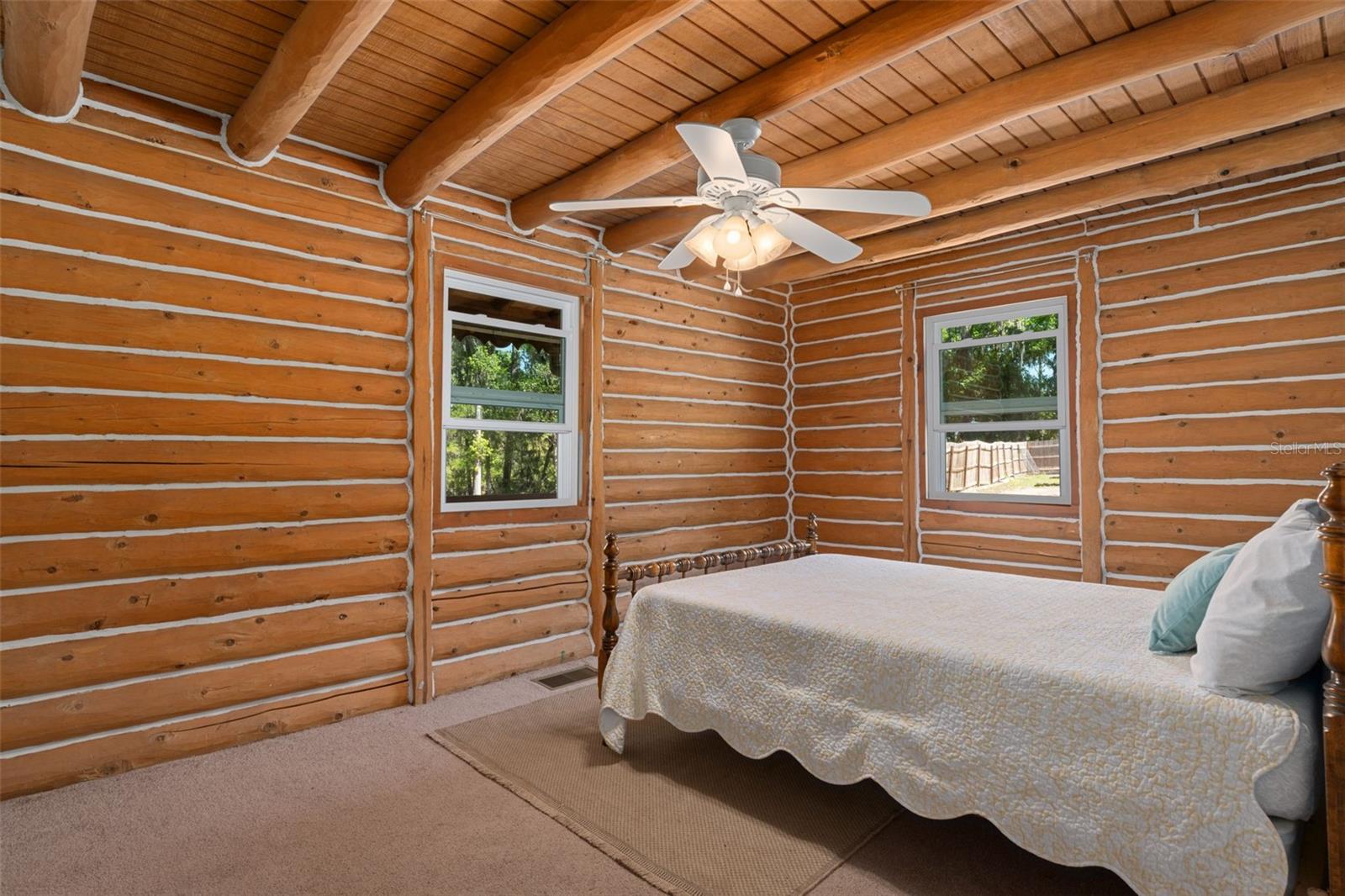 Listing photo id 16 for 5487 Cedar Lane