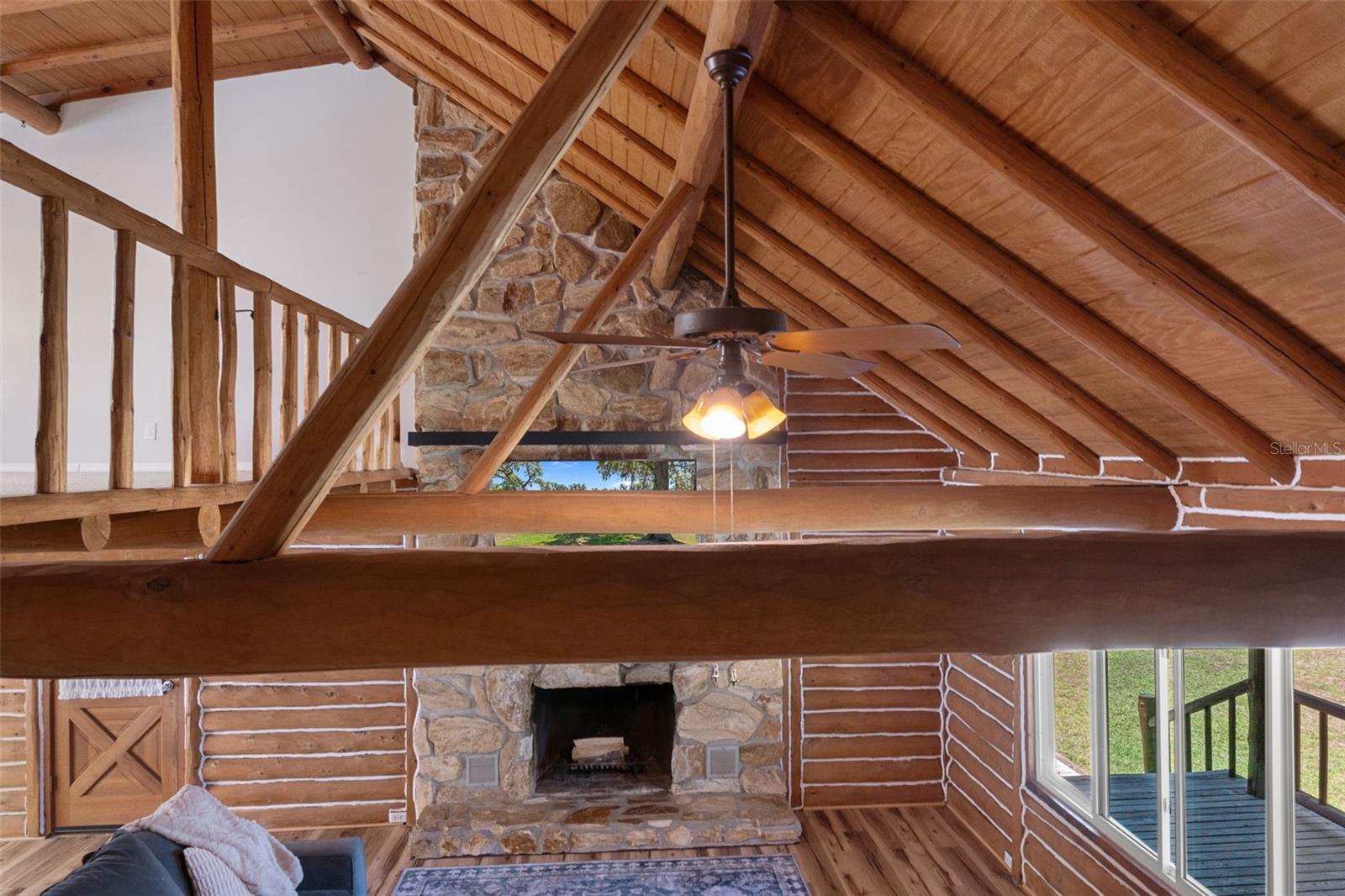 Listing photo id 28 for 5487 Cedar Lane