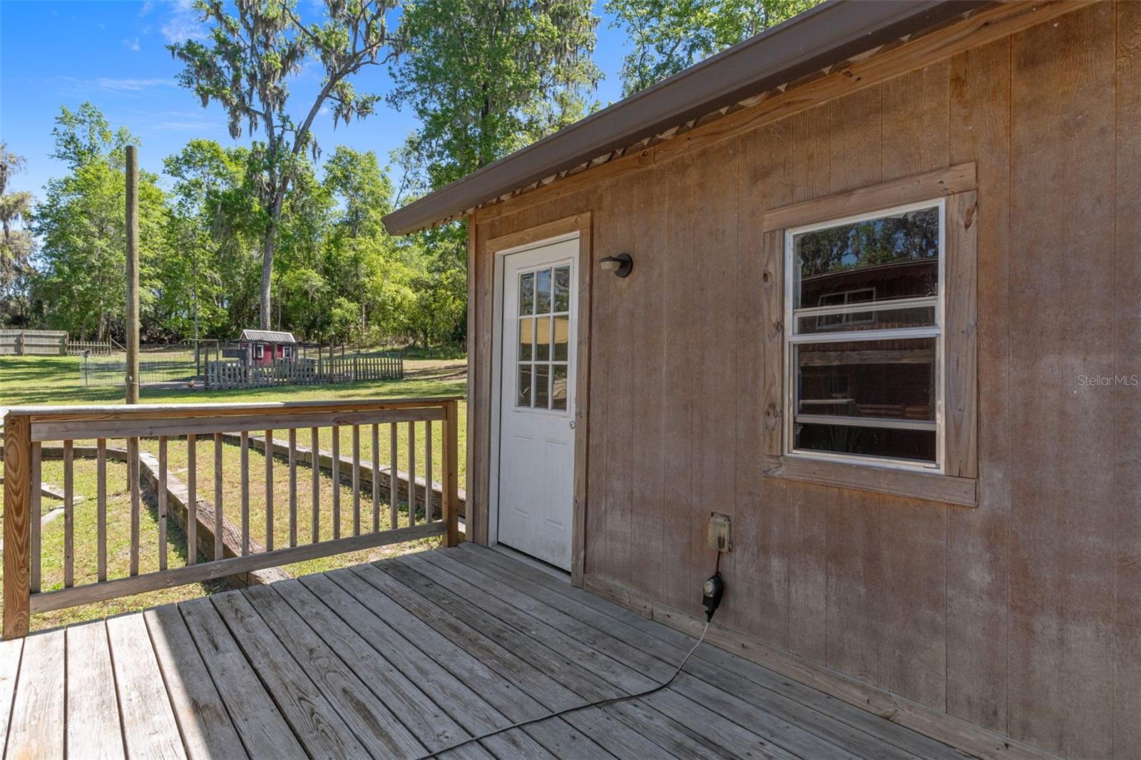 Listing photo id 42 for 5487 Cedar Lane