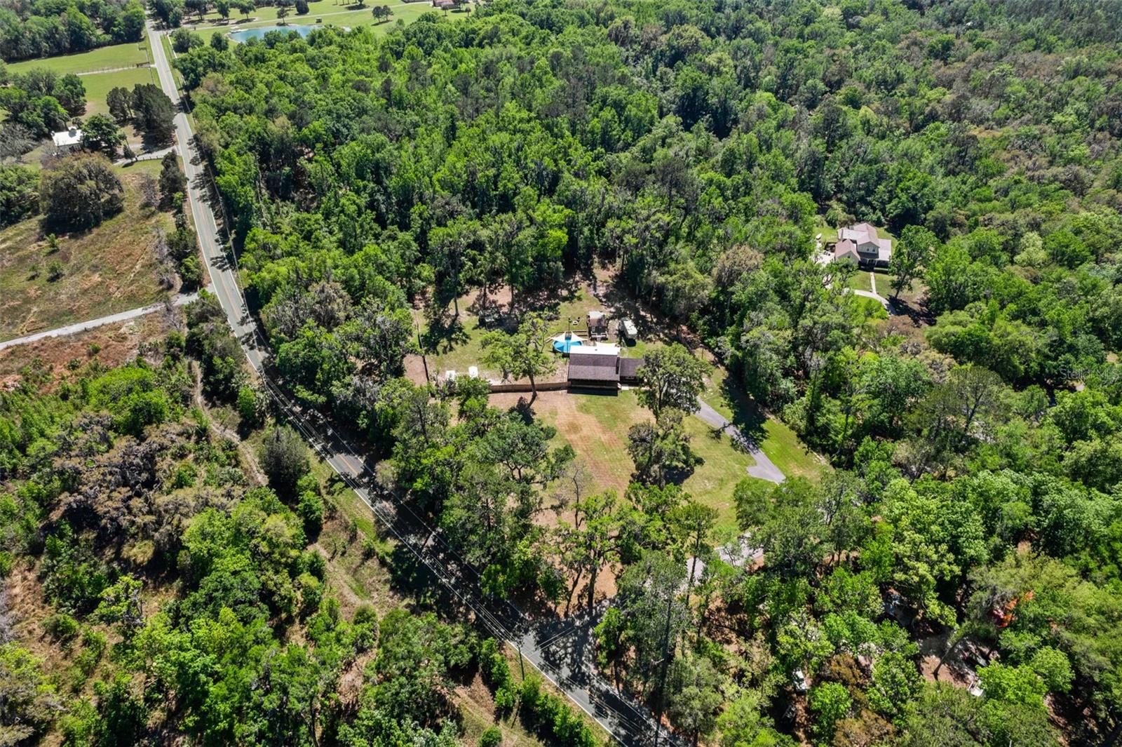 Listing photo id 50 for 5487 Cedar Lane