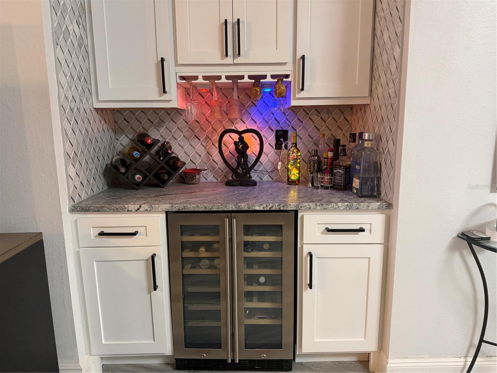 Image 11 of 63 For 6816 Dali Avenue 201