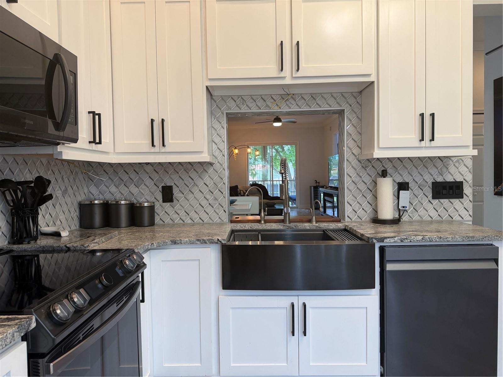 Image 15 of 63 For 6816 Dali Avenue 201