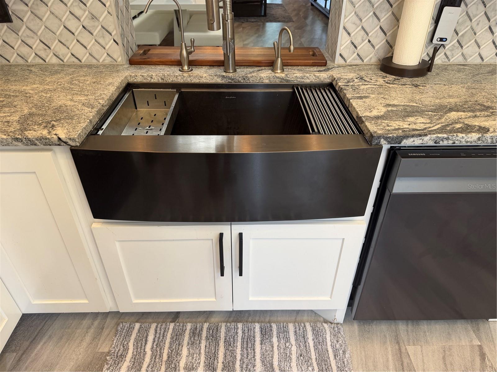 Image 21 of 63 For 6816 Dali Avenue 201