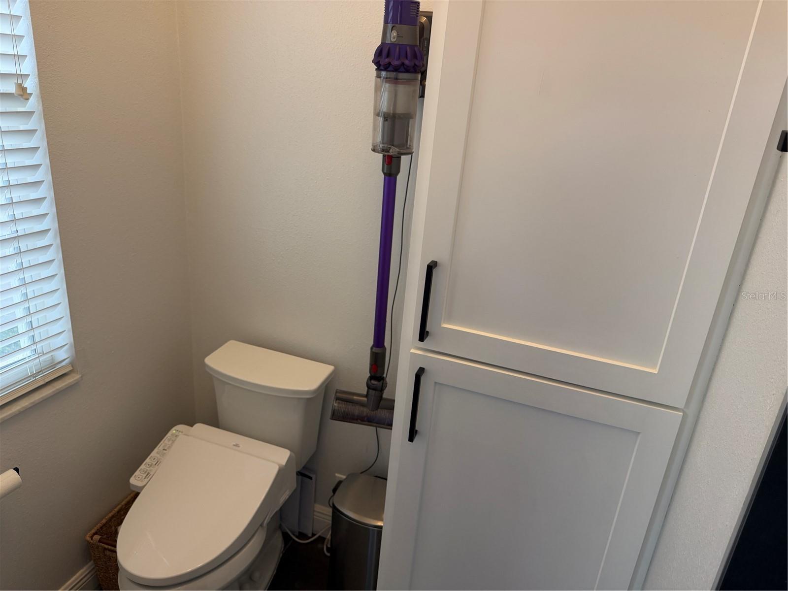 Image 38 of 63 For 6816 Dali Avenue 201