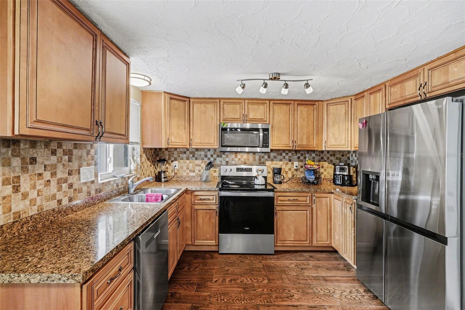 Image 10 of 25 For 5828 1st Avenue