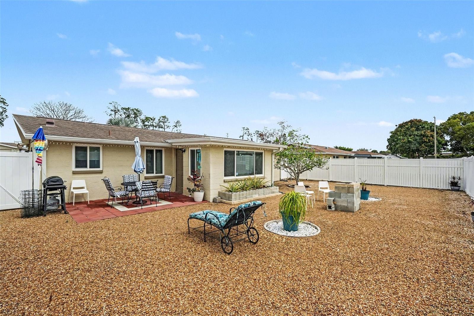 Image 22 of 25 For 5828 1st Avenue