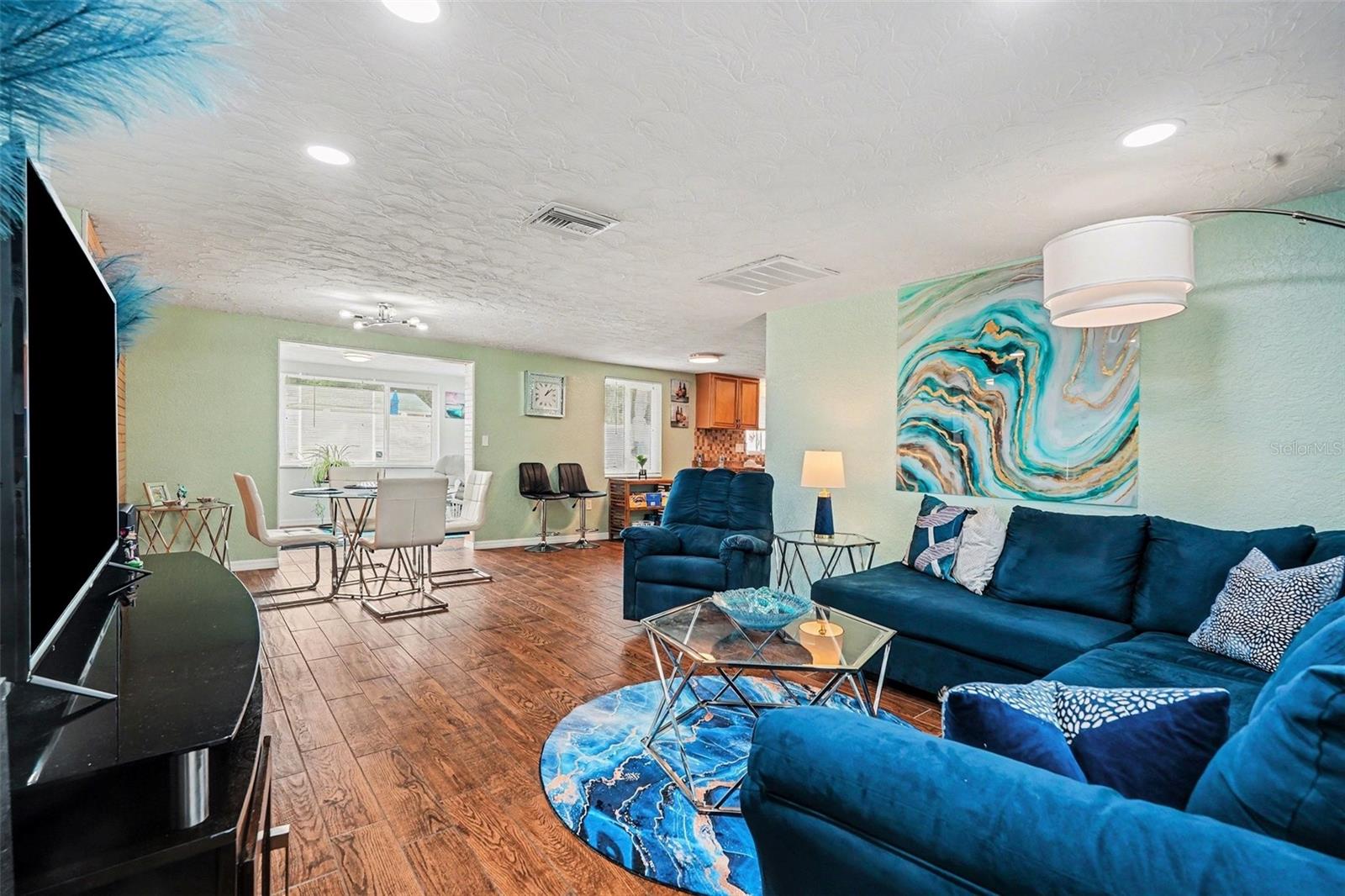 Image 5 of 25 For 5828 1st Avenue