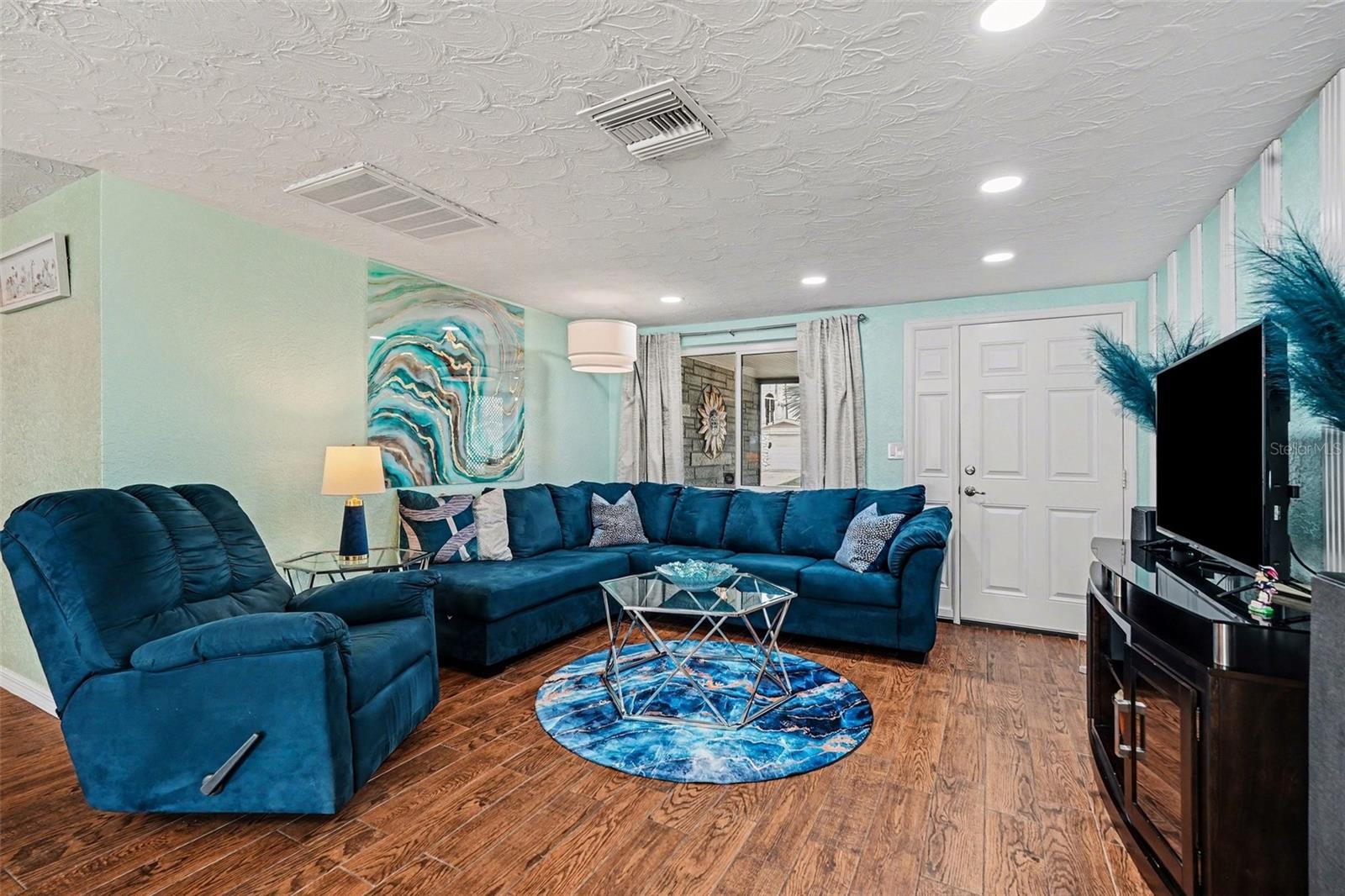 Image 7 of 25 For 5828 1st Avenue