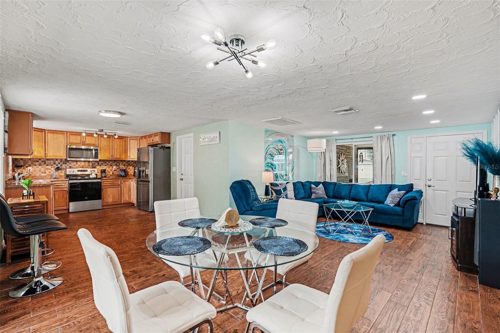 Image 8 of 25 For 5828 1st Avenue