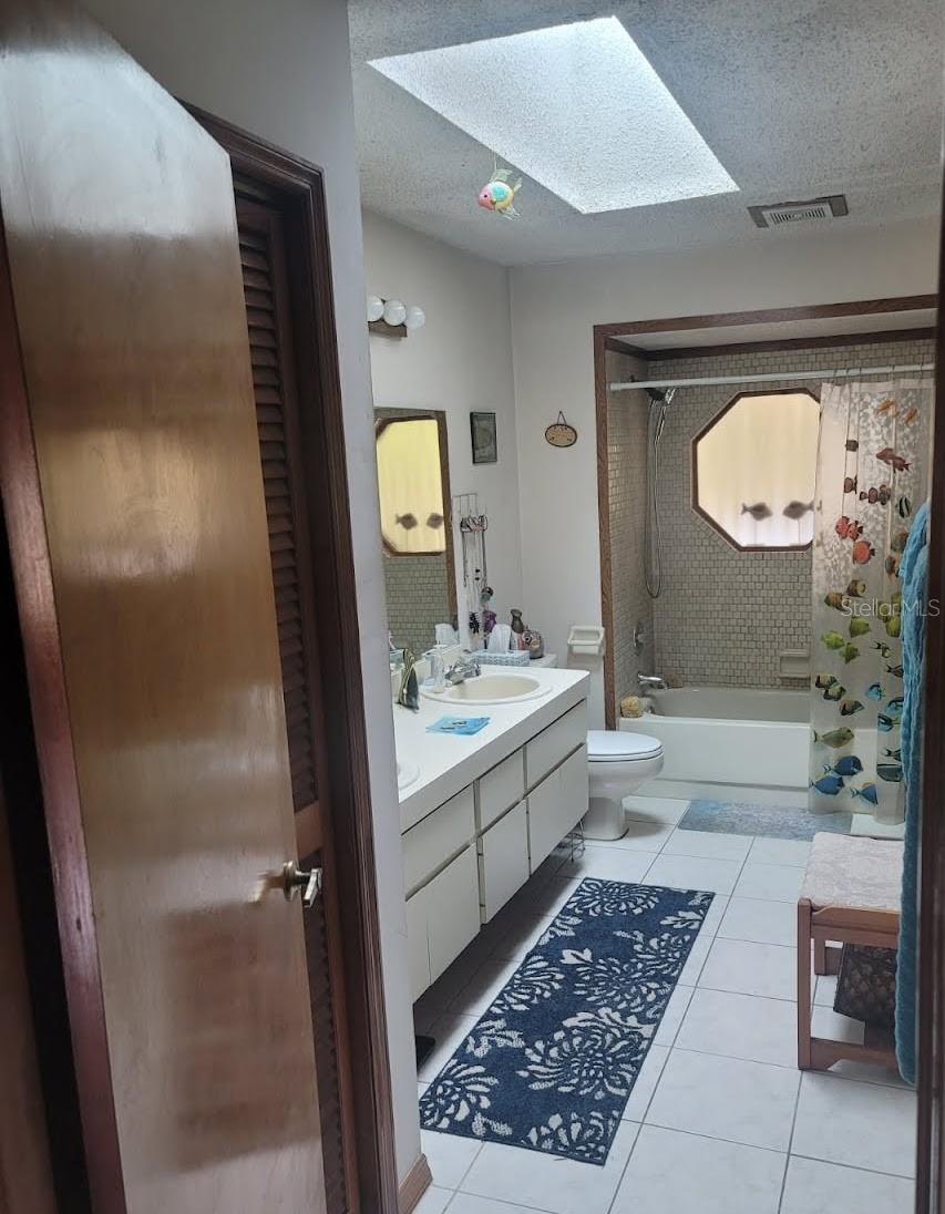 Image 4 of 34 For 6231 Wayside Court