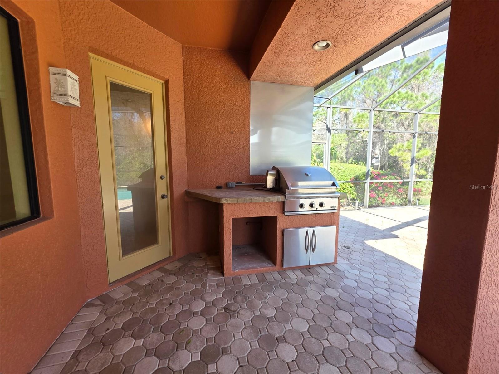 Image 30 of 34 For 8421 Charleston Drive