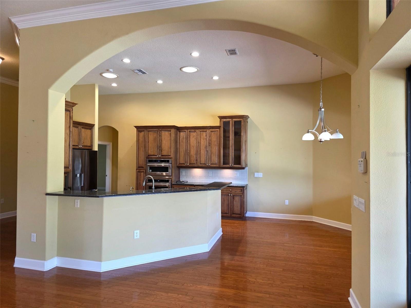 Image 5 of 34 For 8421 Charleston Drive