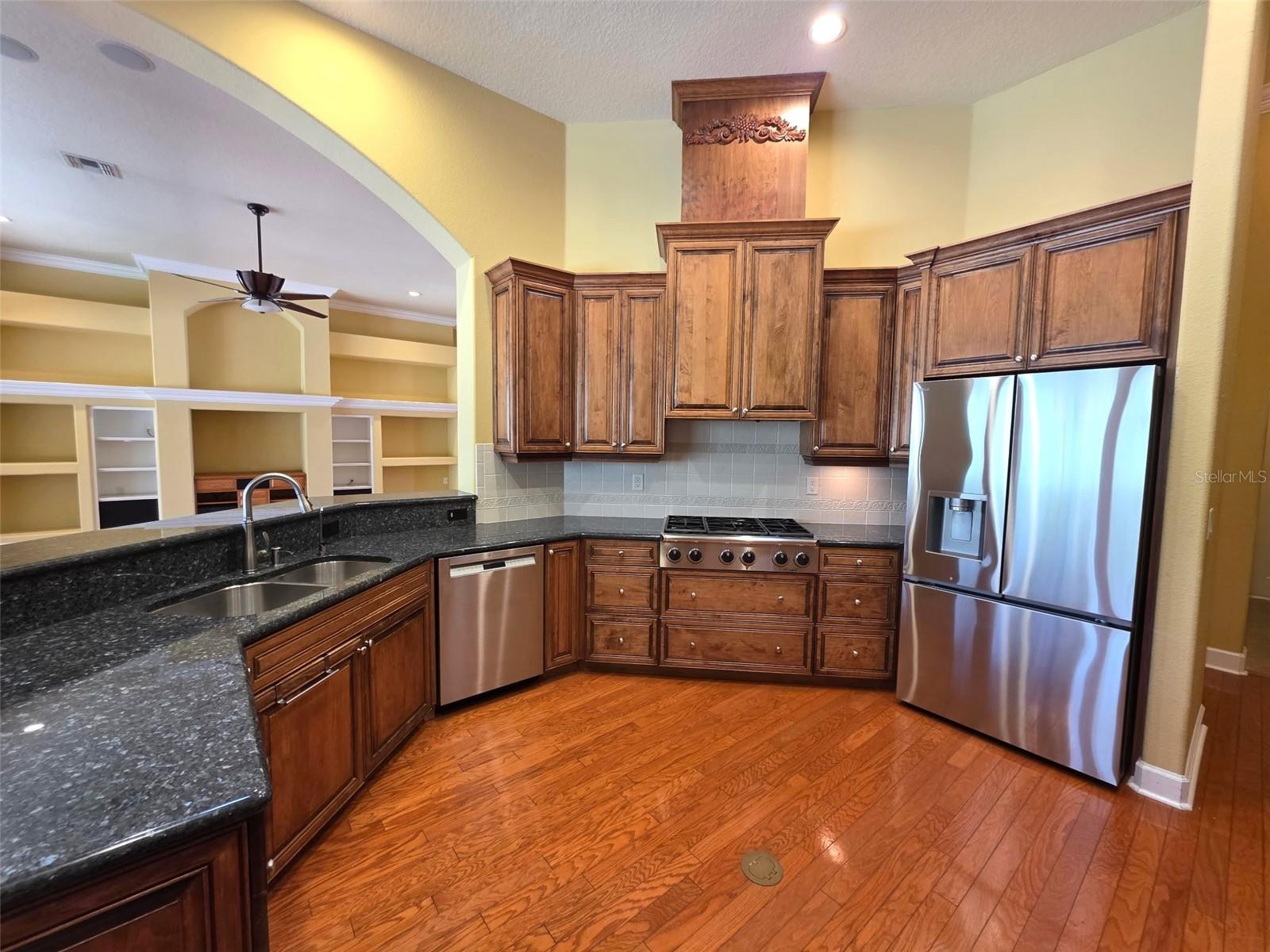 Image 7 of 34 For 8421 Charleston Drive