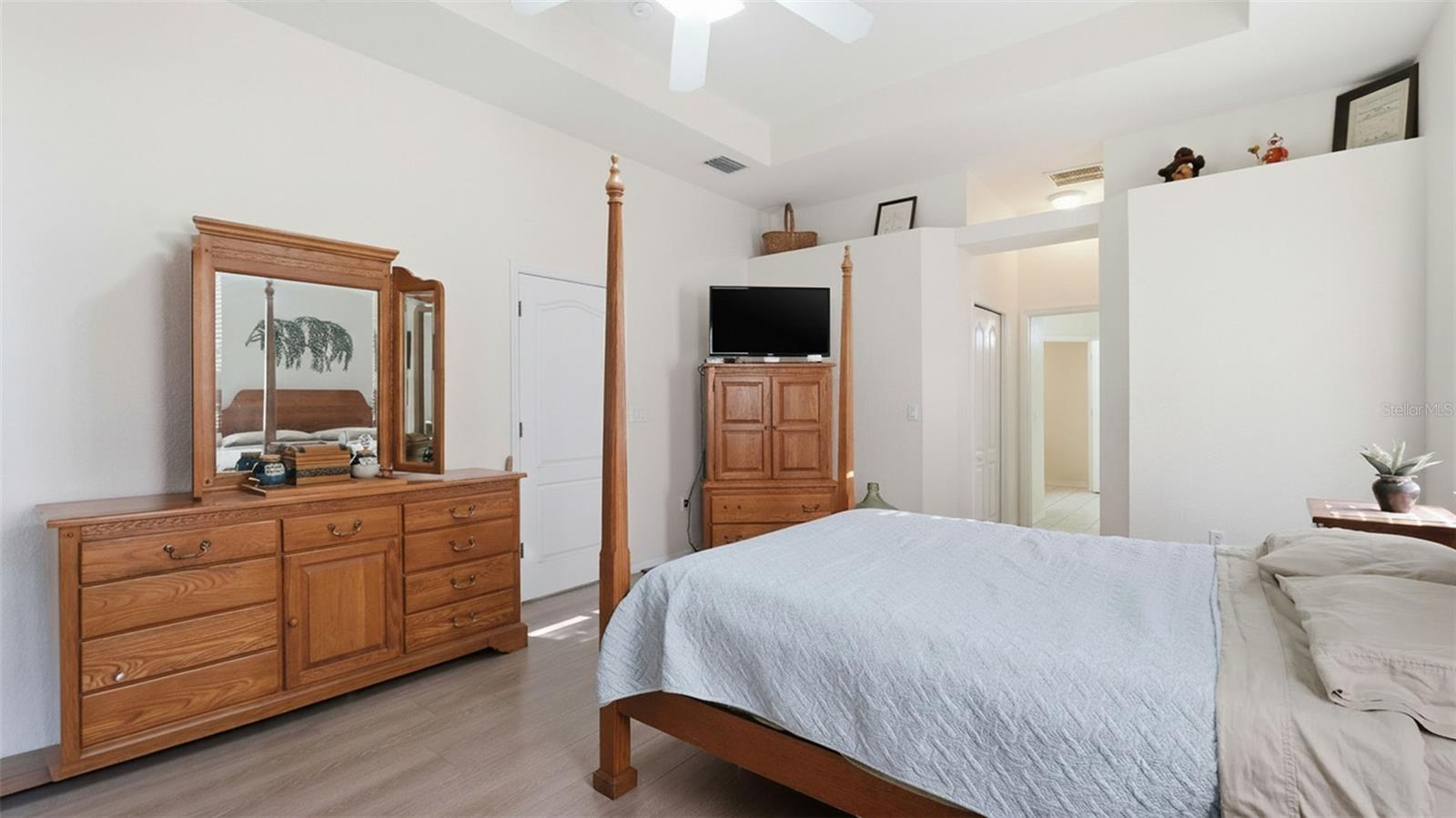 Image 17 of 63 For 15455 Cambria Drive