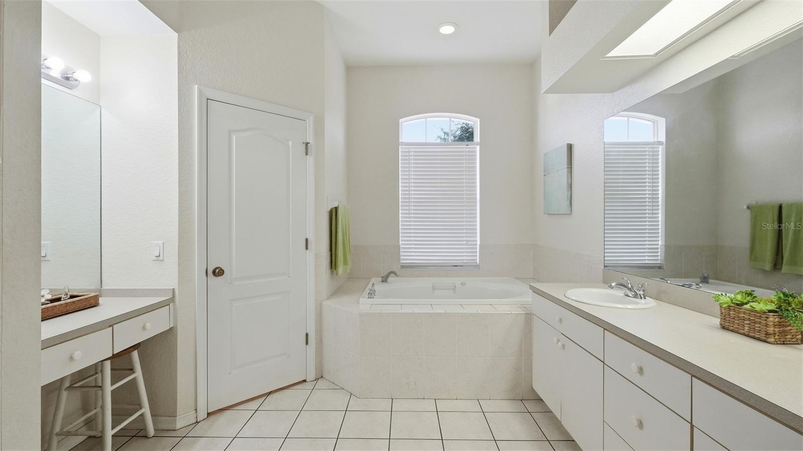 Image 19 of 63 For 15455 Cambria Drive