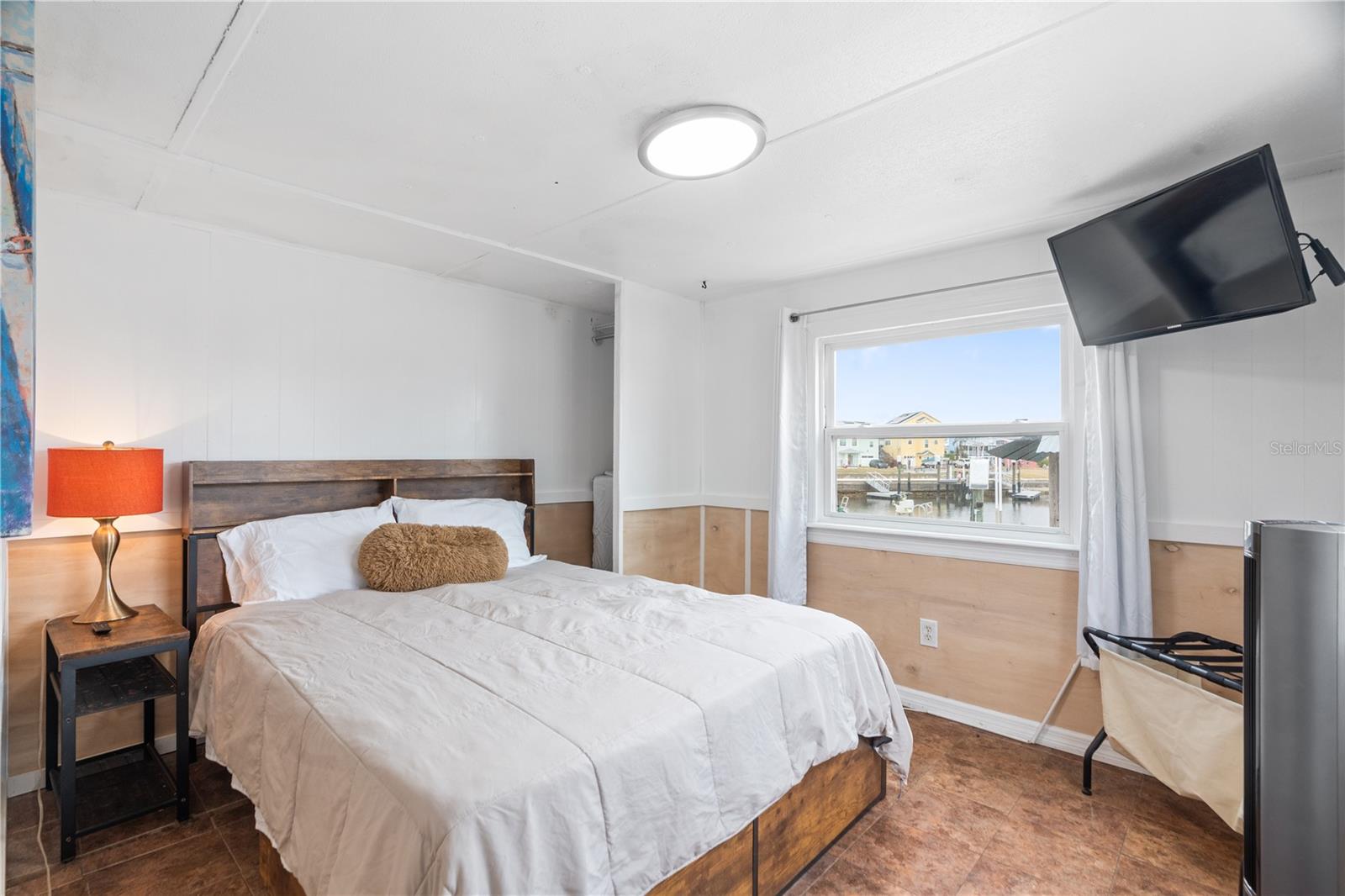 Image 4 of 19 For 6501 Clark Street