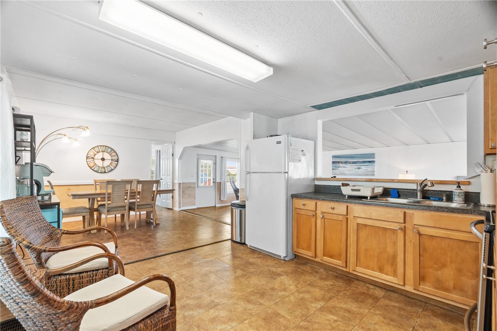 Image 8 of 19 For 6501 Clark Street