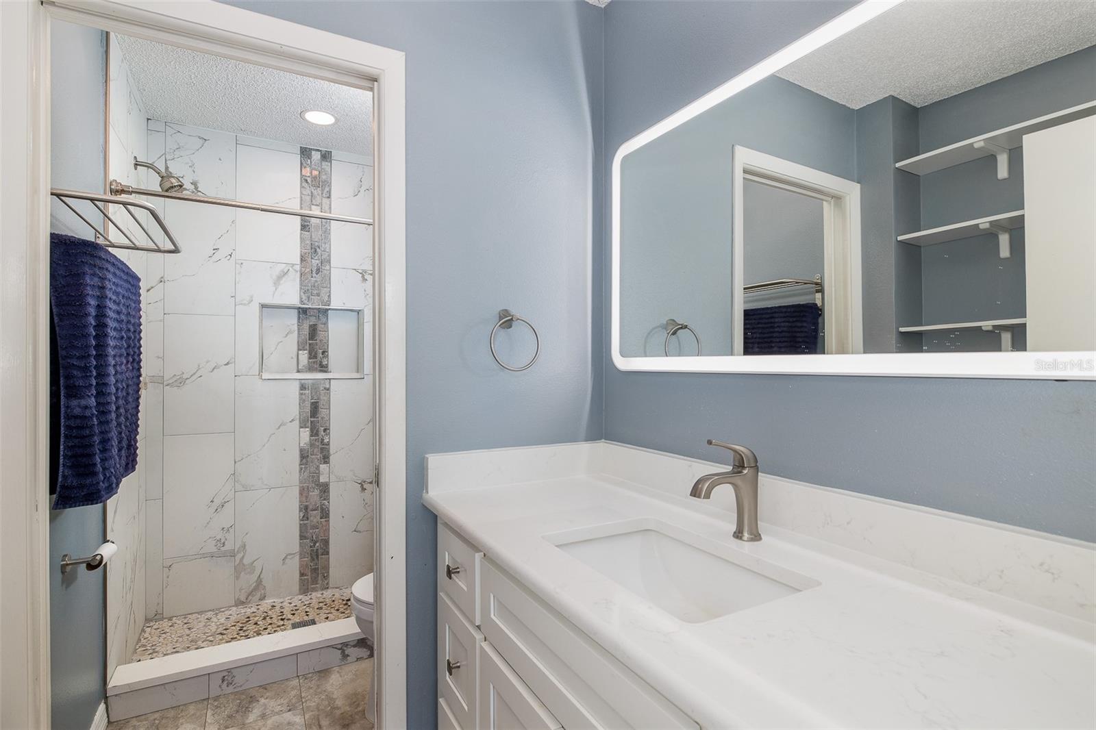 Image 15 of 27 For 4933 Myrtle Oak Drive 23