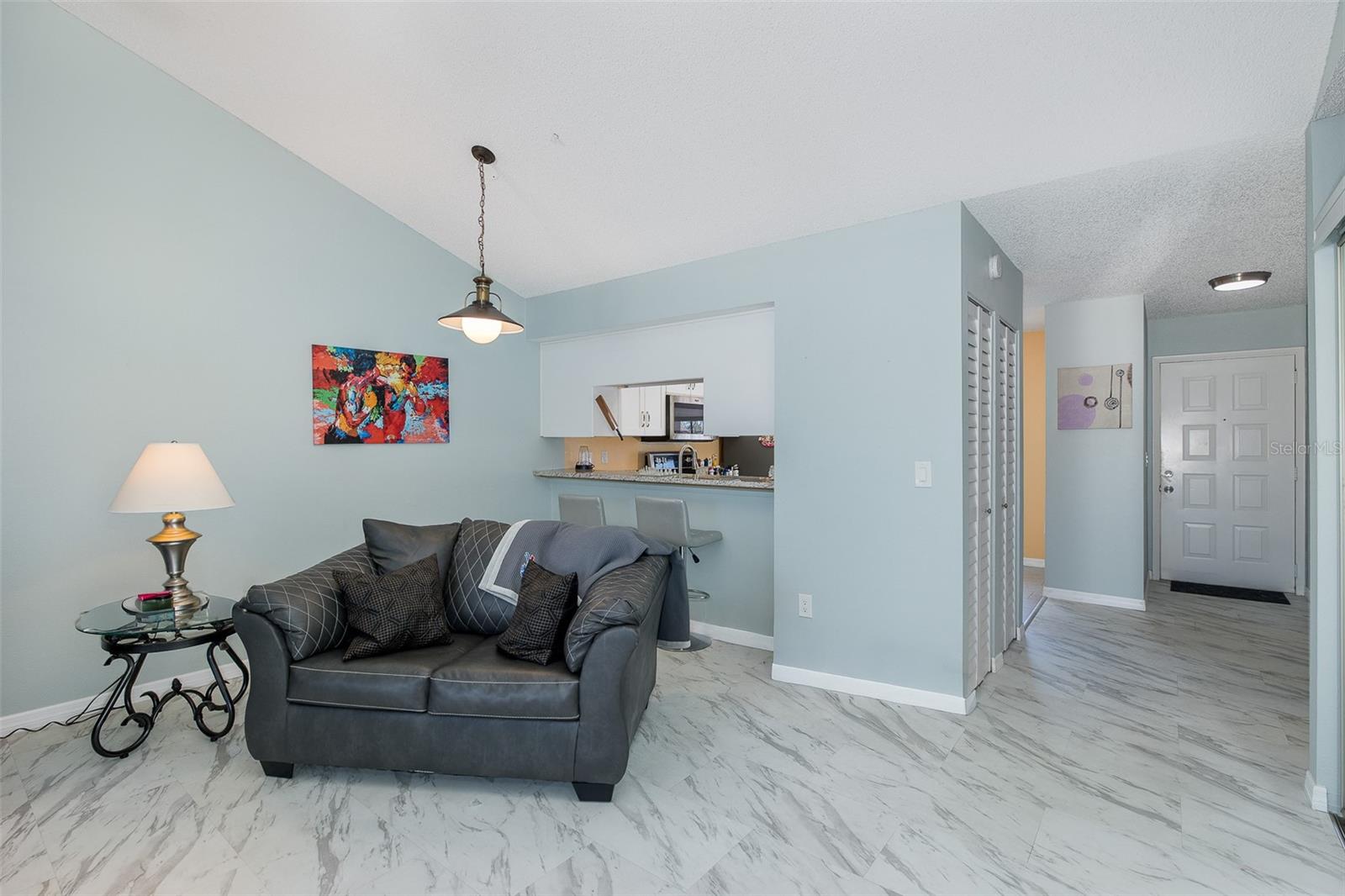 Image 8 of 27 For 4933 Myrtle Oak Drive 23