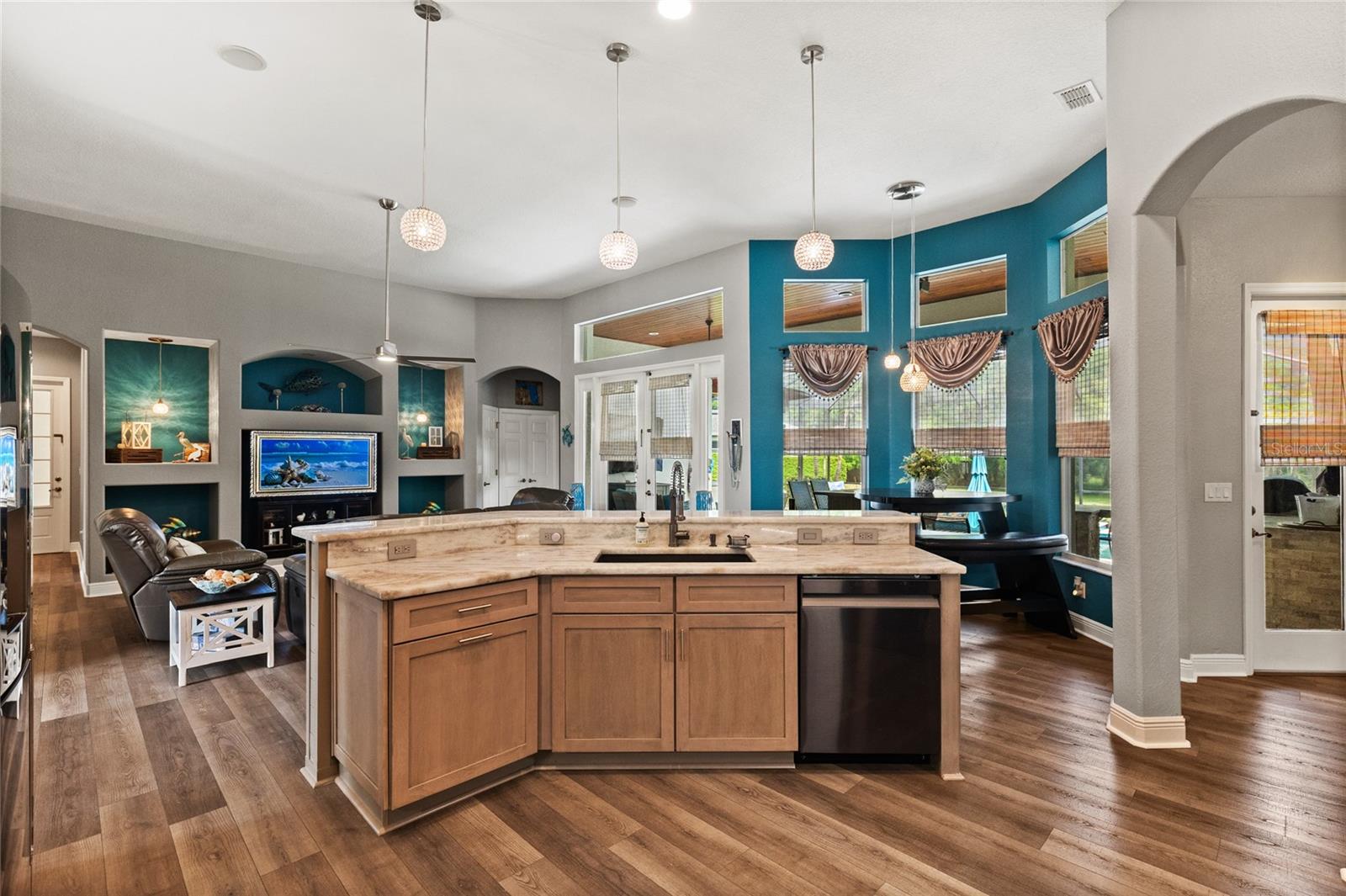 Image 14 of 44 For 4708 Cypress Serenity De. Drive