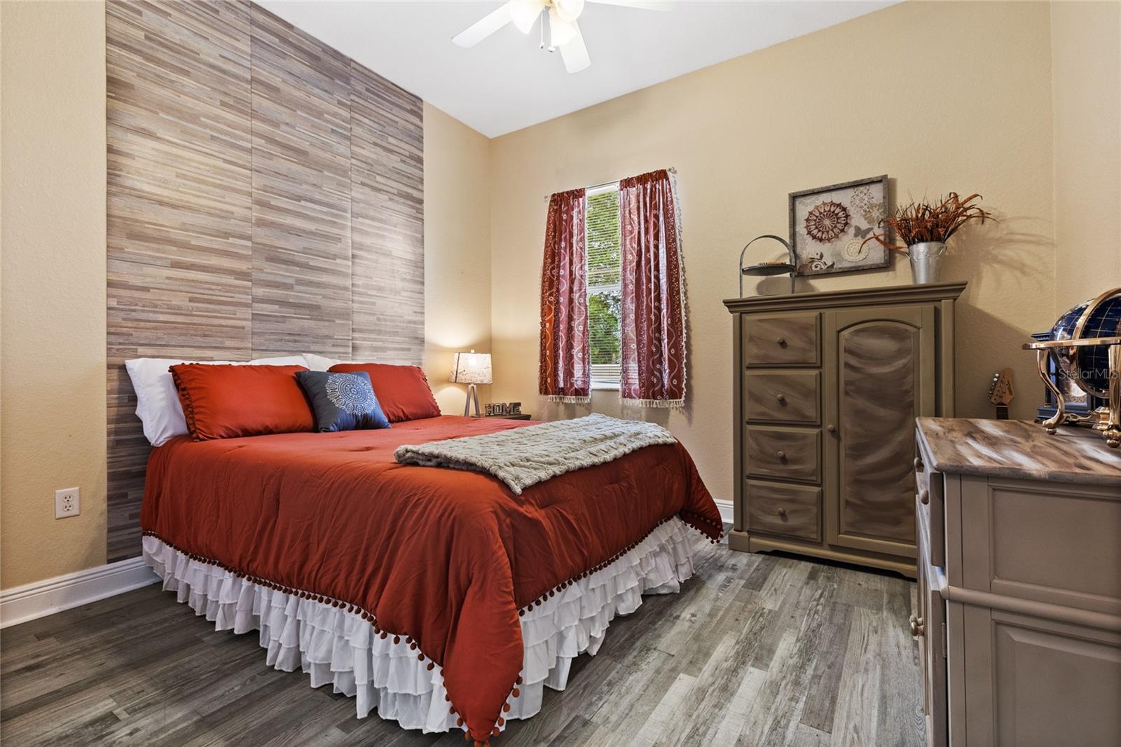 Image 30 of 44 For 4708 Cypress Serenity De. Drive