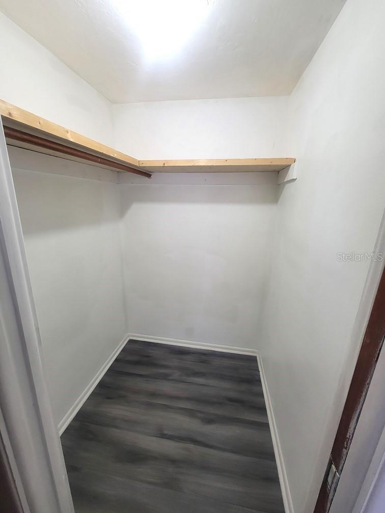 Image 14 of 26 For 10920 Oakdale Avenue