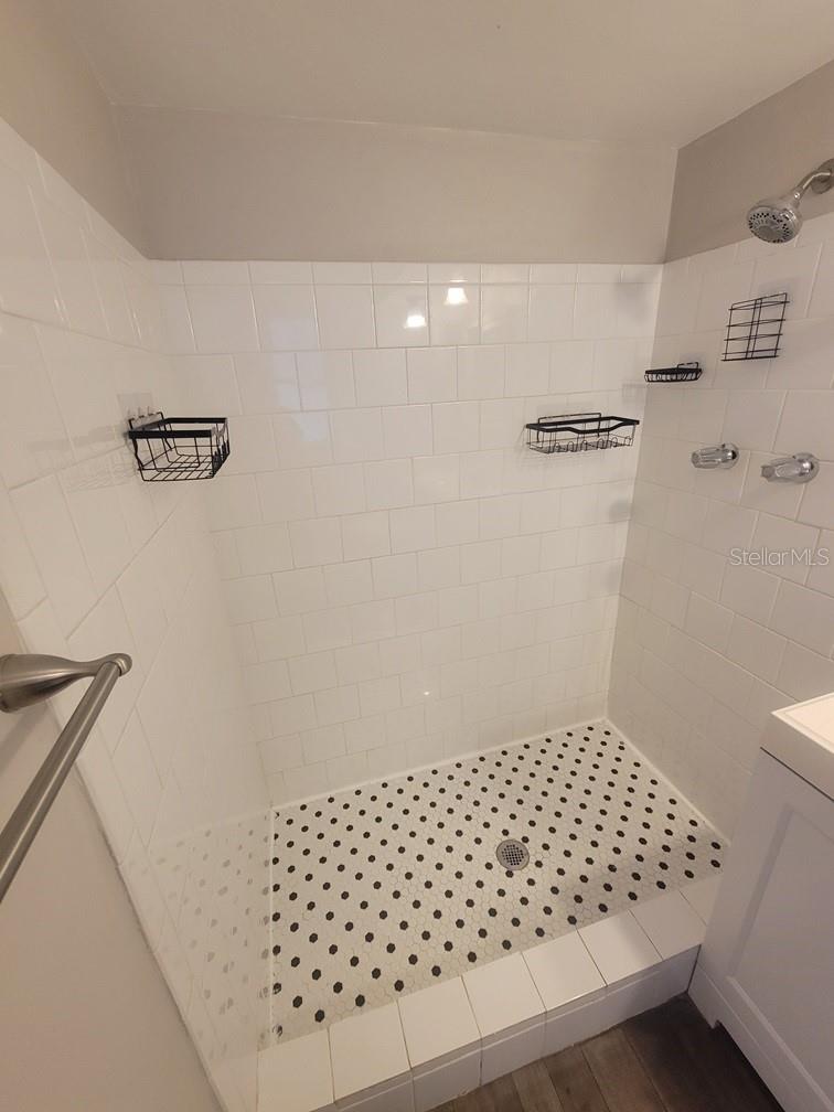 Image 16 of 26 For 10920 Oakdale Avenue