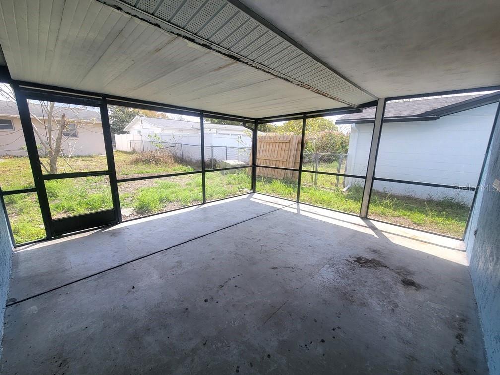 Image 24 of 26 For 10920 Oakdale Avenue