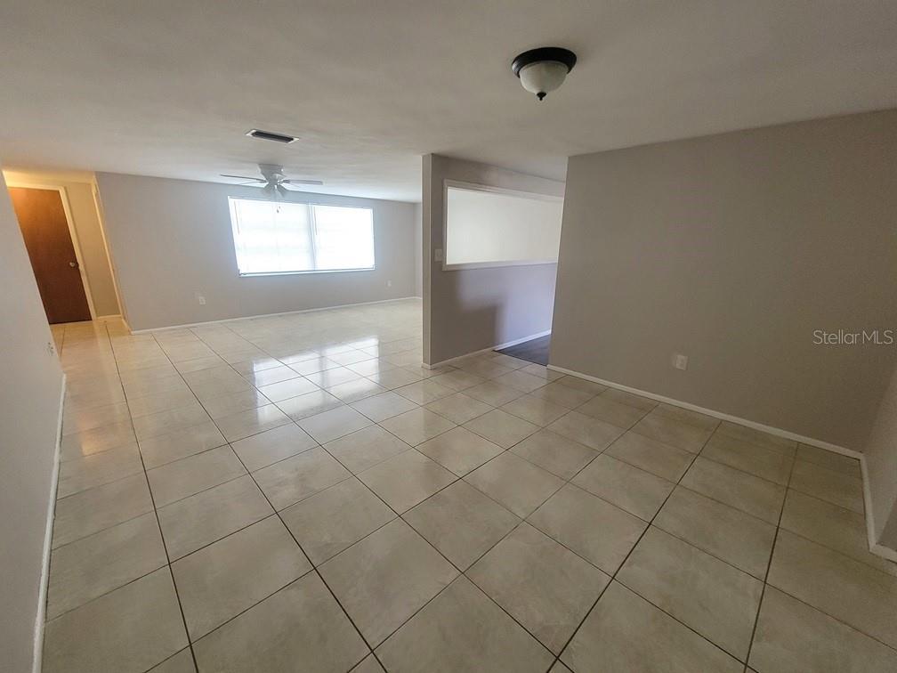 Image 7 of 26 For 10920 Oakdale Avenue