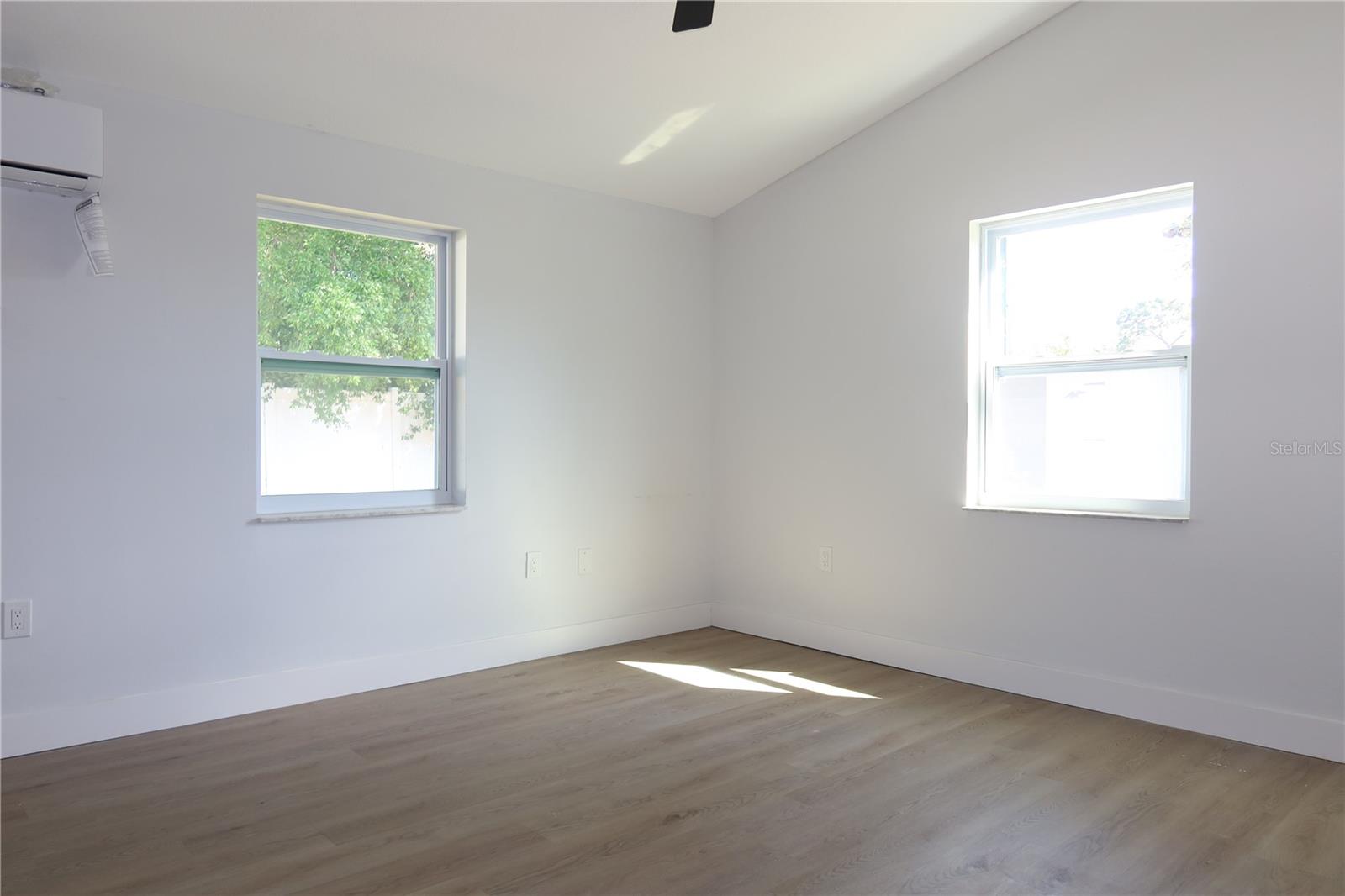 Image 33 of 42 For 1808 And 1804 Harpoon Drive