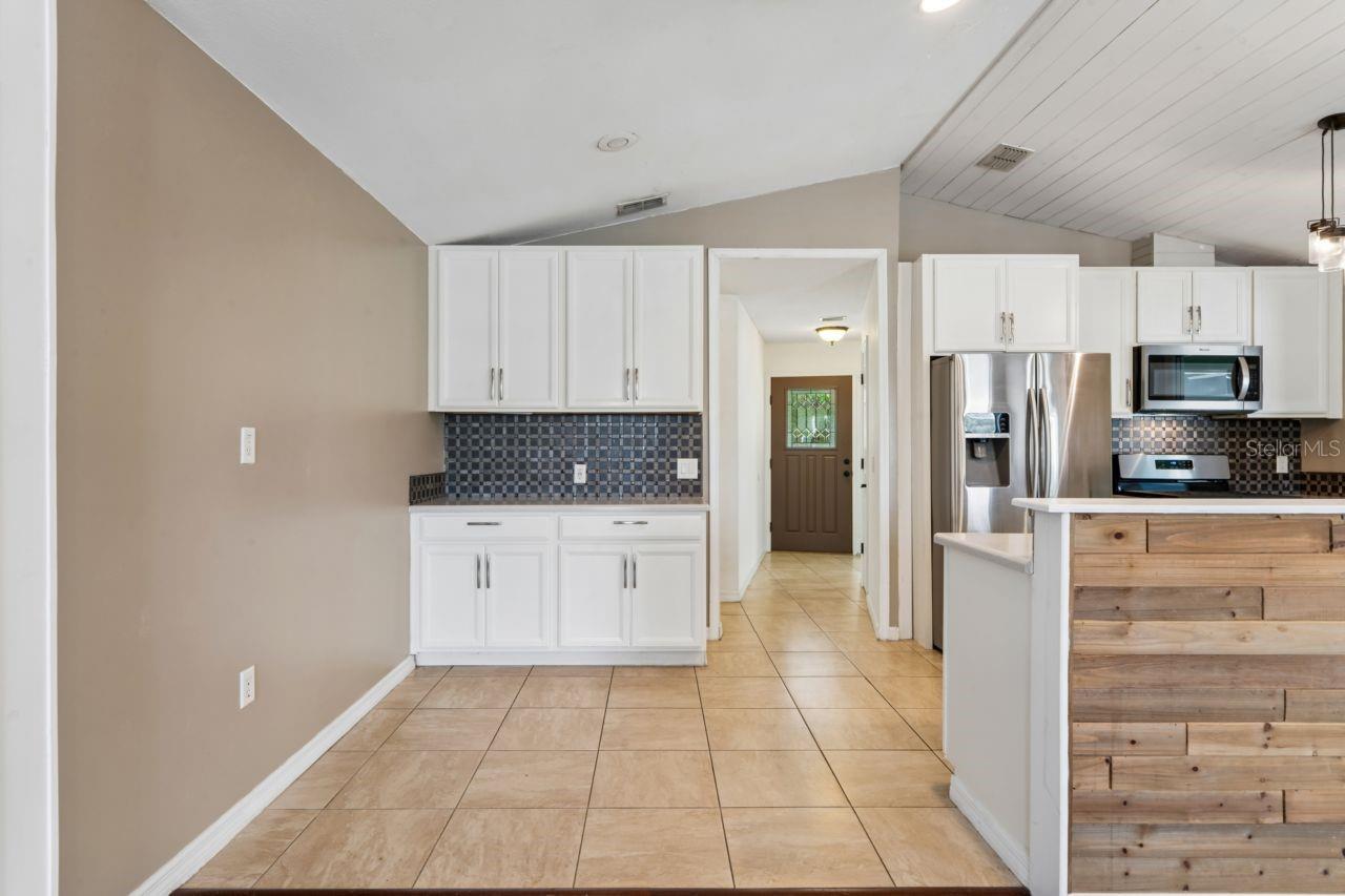 Image 23 of 77 For 375 Liberty Street