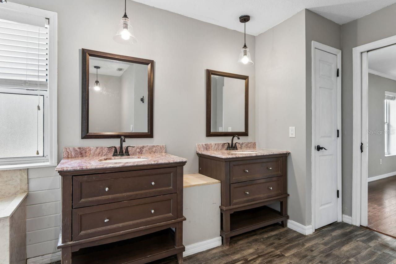 Image 42 of 77 For 375 Liberty Street