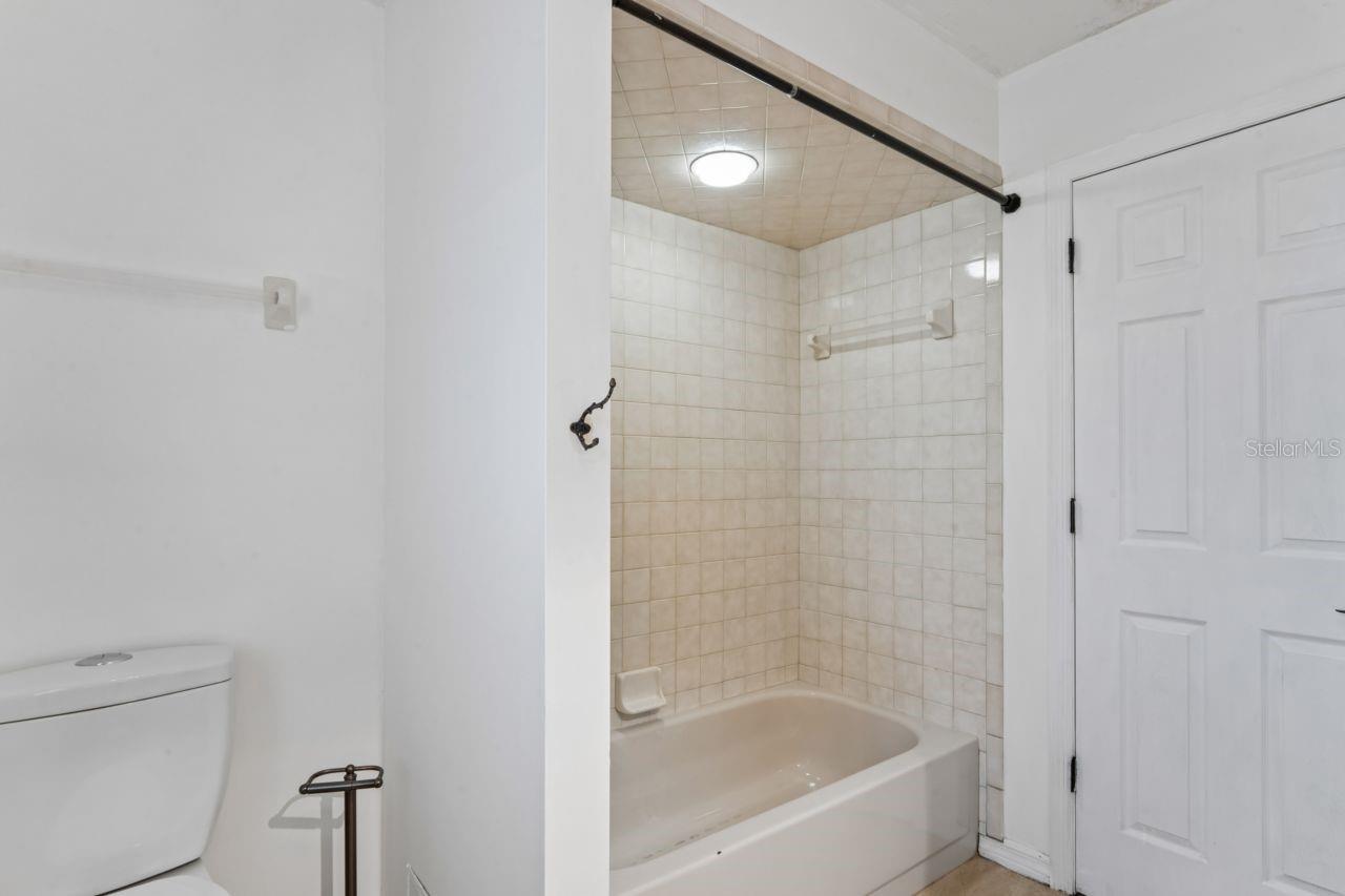 Image 48 of 77 For 375 Liberty Street