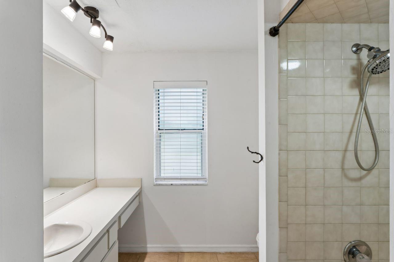 Image 49 of 77 For 375 Liberty Street