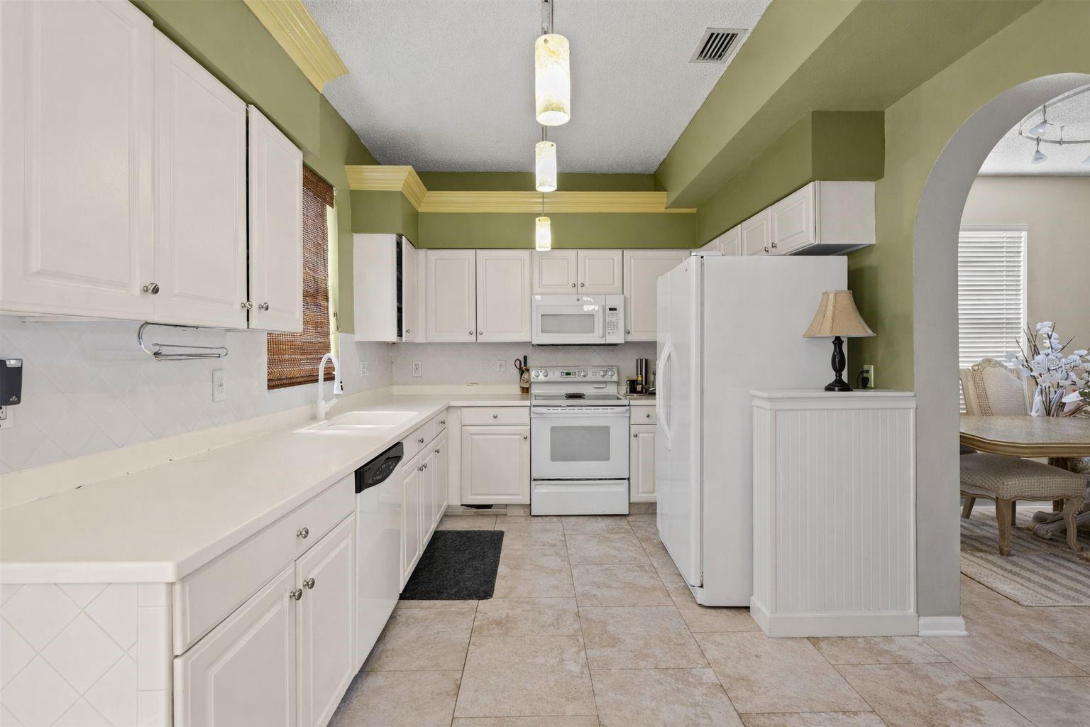 Image 12 of 40 For 4922 Edgewater Lane