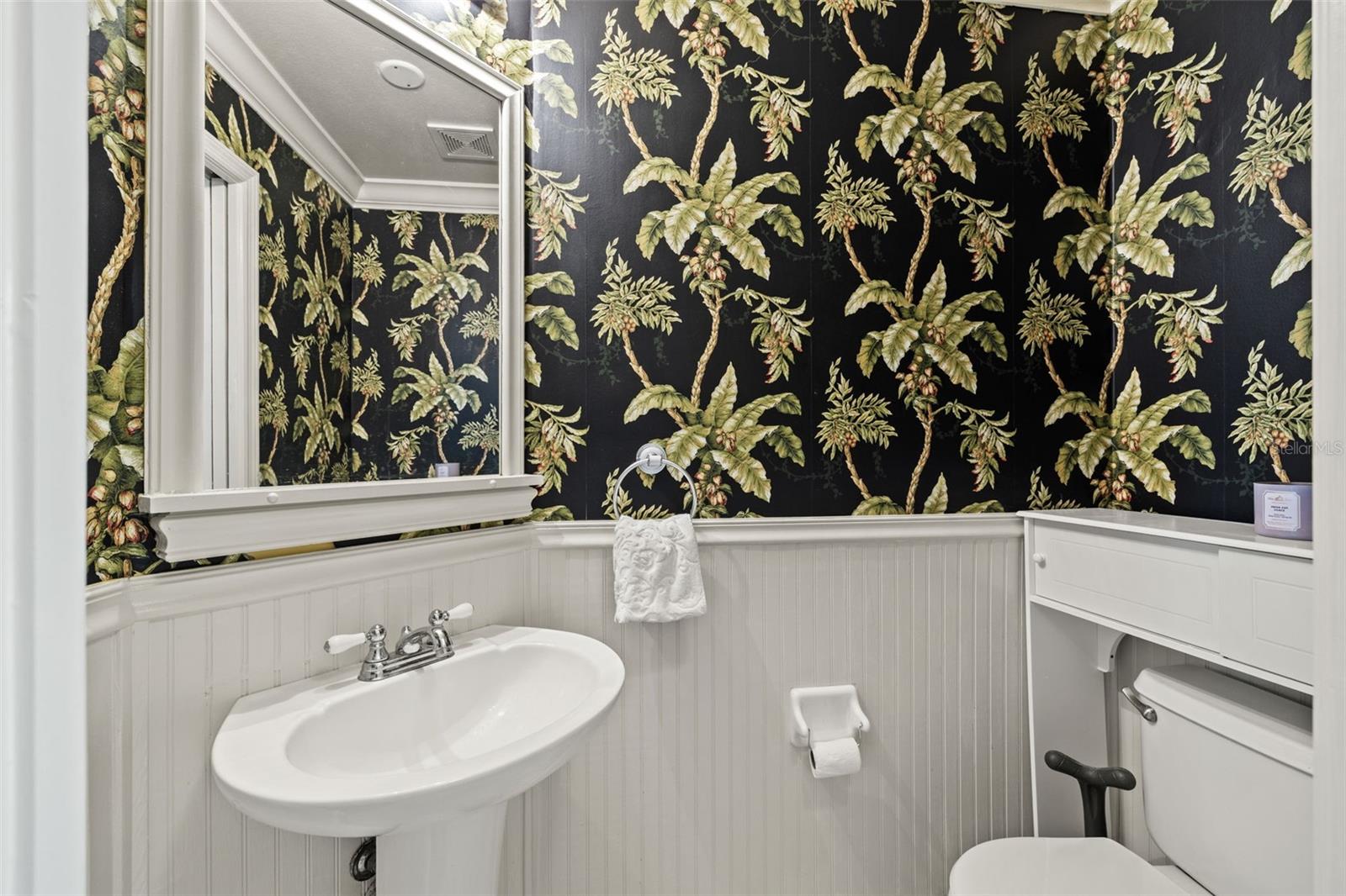 Image 14 of 40 For 4922 Edgewater Lane