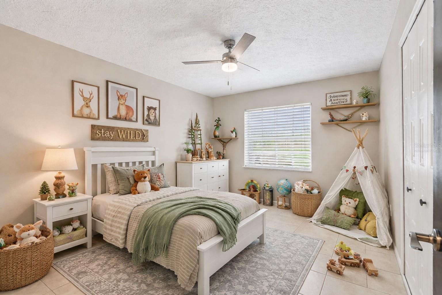 Listing photo id 16 for 7618 Mokena Court