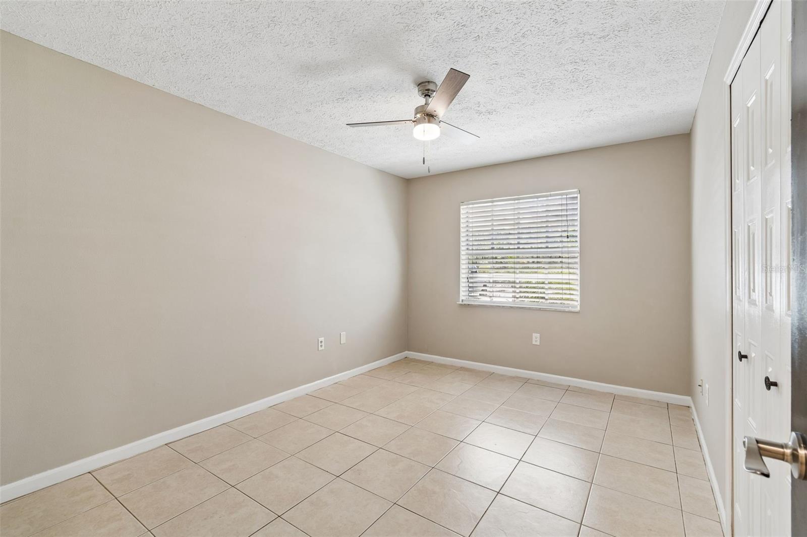 Listing photo id 17 for 7618 Mokena Court