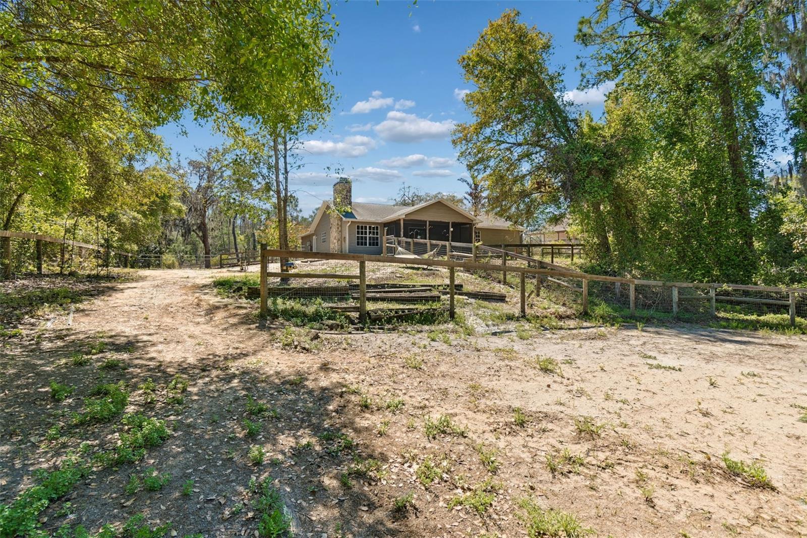 Listing photo id 25 for 7618 Mokena Court